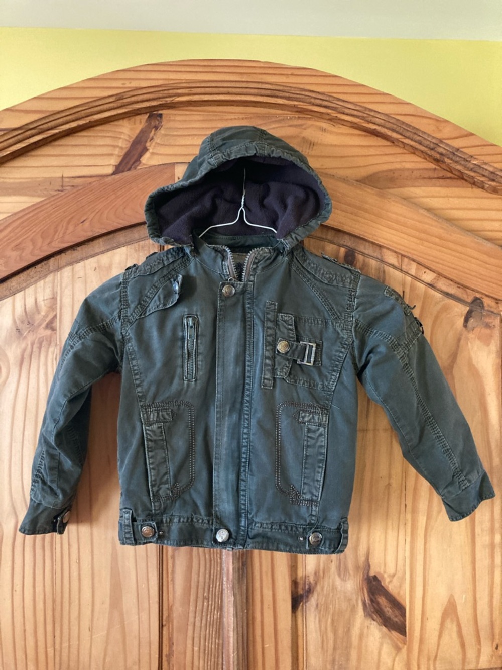 Kids Point Zero army green hooded jacket coat size 34 (8/10)